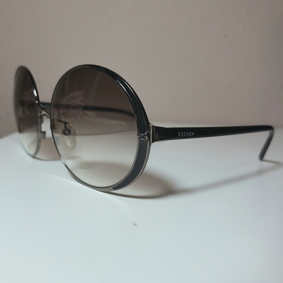 Vintage Escada Black Gradient Round Sunglasses - Picture 2 of 9